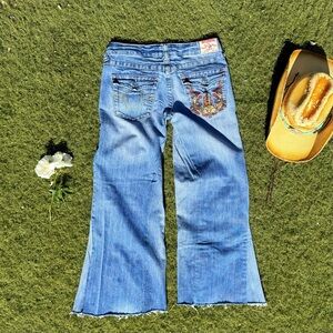 TRUE RELIGION JOLIE GUITAR EMBROIDERED REWORKED LOW RISE FLARE JEANS Y2K VINTAGE